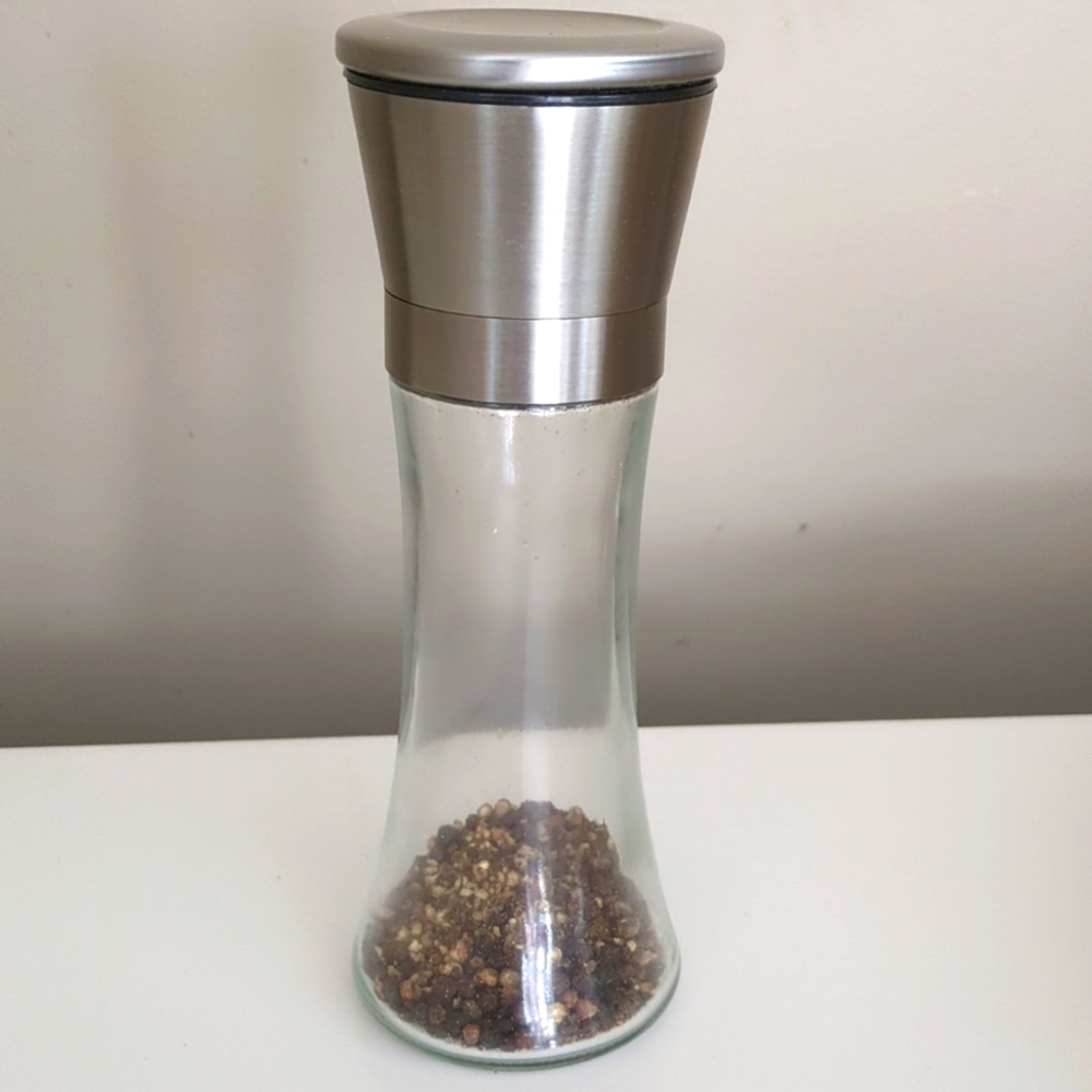 🎁GWP $35+🎁 Stainless Steel/Glass Black Pepper Grinder